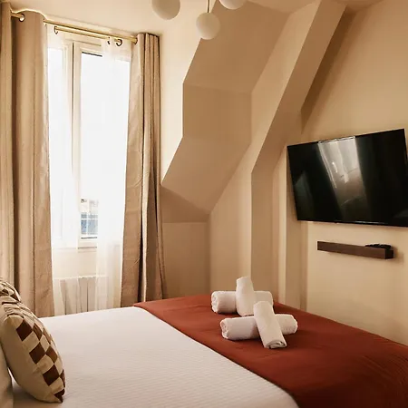 Lavie Maison - 33 Louvre Apartman *