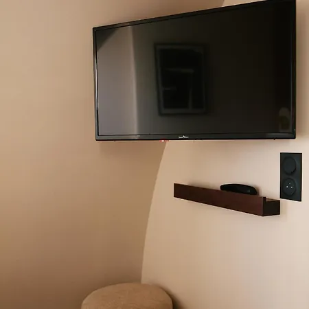Lavie Maison - 33 Louvre Apartman Párizs