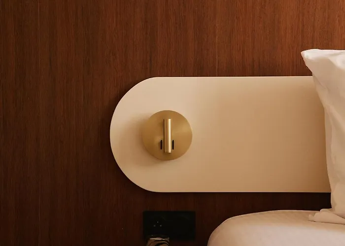 Lavie Maison - 33 Louvre *